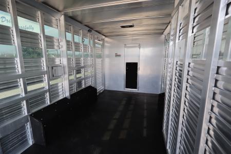 Used 2022 Lakota Stock/Combo LQ Horse Trailer