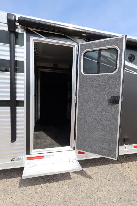 Used 2022 Lakota Stock/Combo LQ Horse Trailer