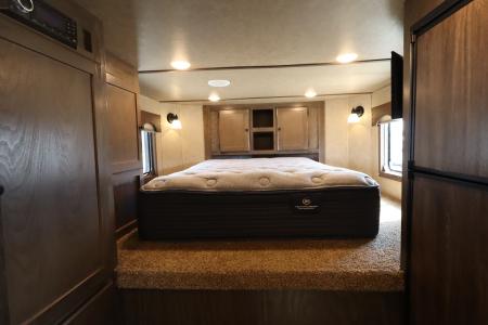 Used 2022 Lakota Stock/Combo LQ Horse Trailer