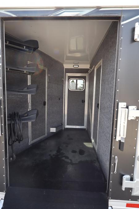 Used 2022 Lakota Stock/Combo LQ Horse Trailer