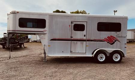 Used 1998 Sundowner 2H 727 Valuelite Horse Trailer