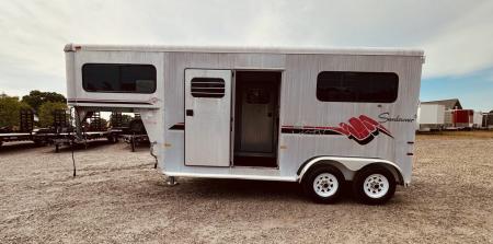 Used 1998 Sundowner 2H 727 Valuelite Horse Trailer