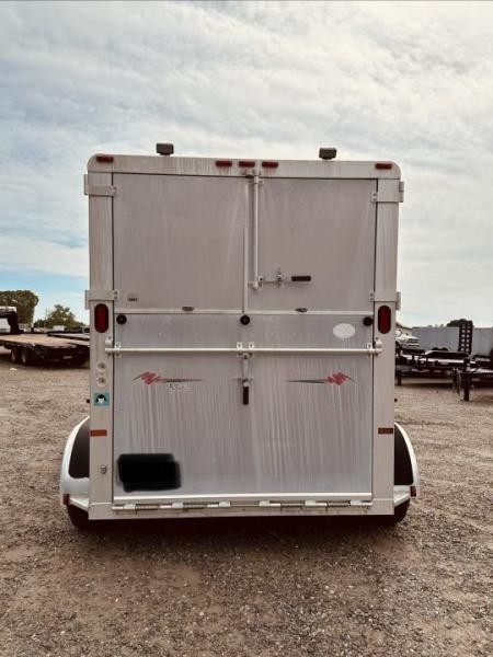 Used 1998 Sundowner 2H 727 Valuelite Horse Trailer