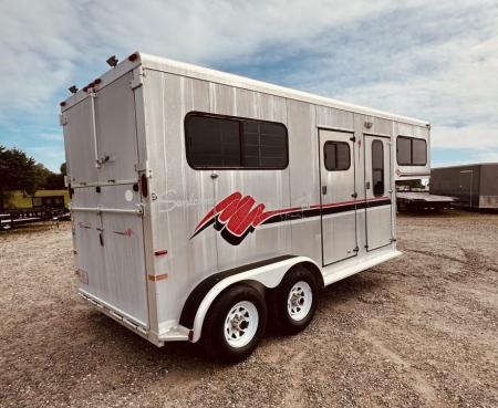 Used 1998 Sundowner 2H 727 Valuelite Horse Trailer