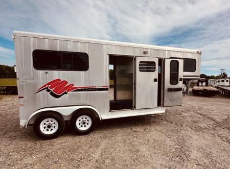 Used 1998 Sundowner 2H 727 Valuelite Horse Trailer
