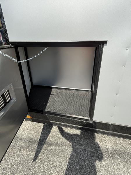 New 8.5X22TA Silver Race Ready Trailer