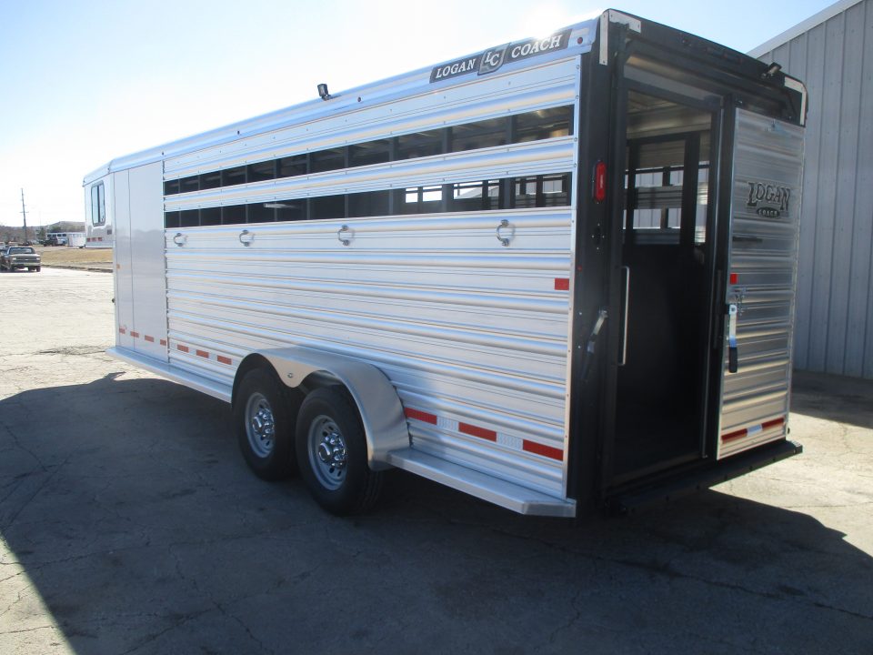 New 2026 Logan Coach Combo Stock / Stock Combo Trailer