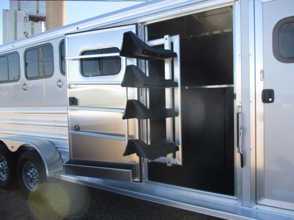 New 2026 Logan Coach Bullseye Horse Trailer