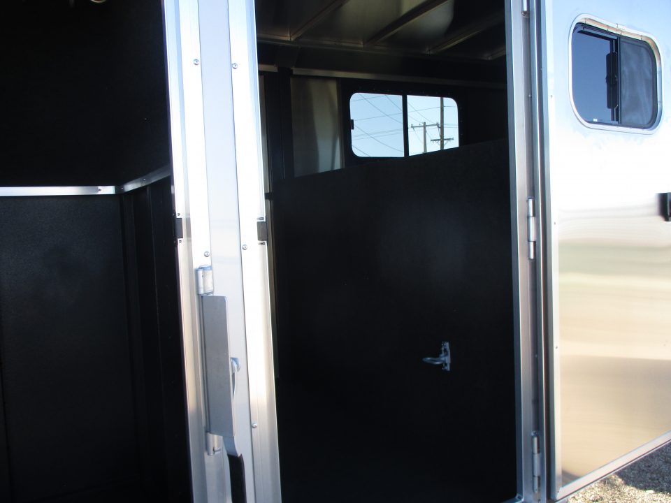 New 2026 Logan Coach Bullseye Horse Trailer