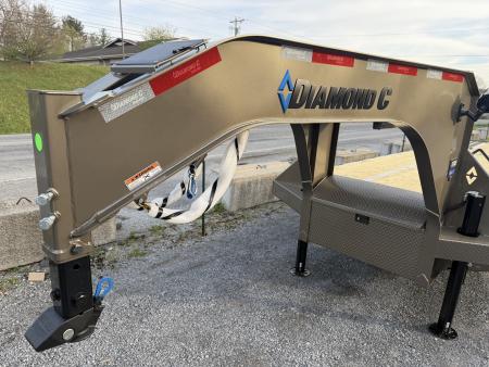 New 2026 Diamond C FMAX212 GOOSENECK TRAILER PACESETTER EDITION HYDRO JACKS & DOVE DISC BRAKES ALUMINUM OUTER RIMS