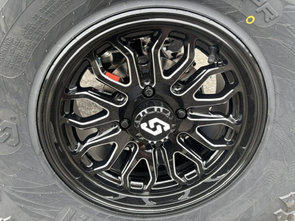 New 2026 CFMOTO ZFORCE 950 SPORT-4 CREW Side by Side * WHEEL AND TIRE PACKAGE * CLUTCH KIT * FRONT POLY HALF WINDSHIELD *(Sport)