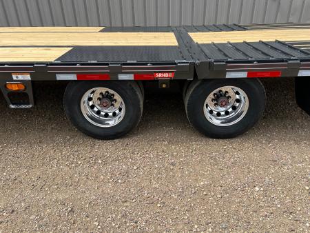 New 2026 Diamond C Trailers 35' FMAX212HDT Gooseneck Hydraulic Tail Flatbed Trailer