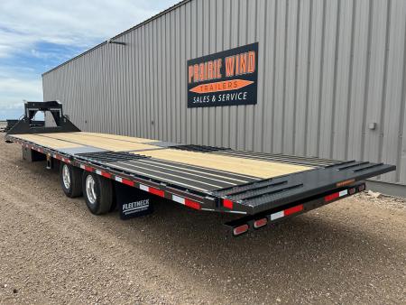New 2026 Diamond C Trailers 35' FMAX212HDT Gooseneck Hydraulic Tail Flatbed Trailer