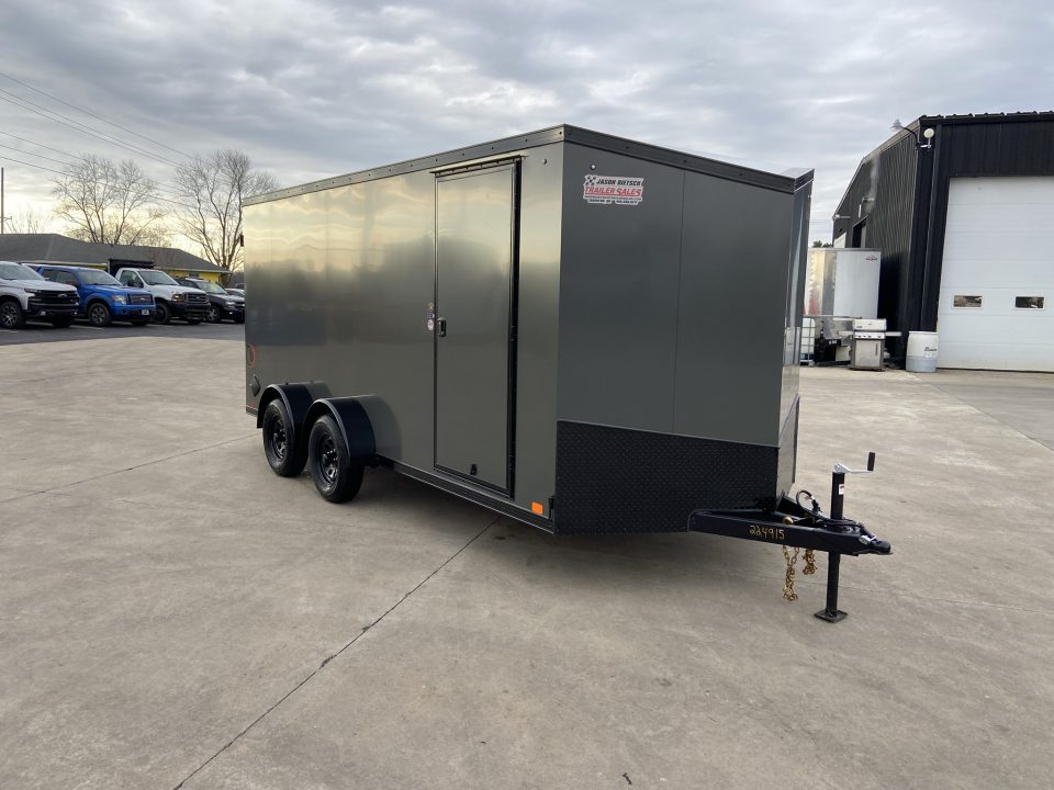 New United UJ-S-7X16 Enclosed Trailer