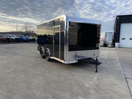 New United UXT-8.516 Enclosed Trailer