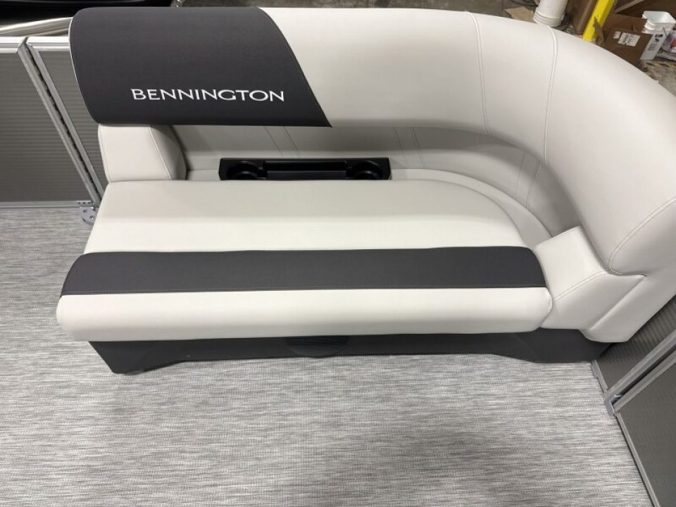 New 2026 Bennington 20 S Cruise Pontoon Boat