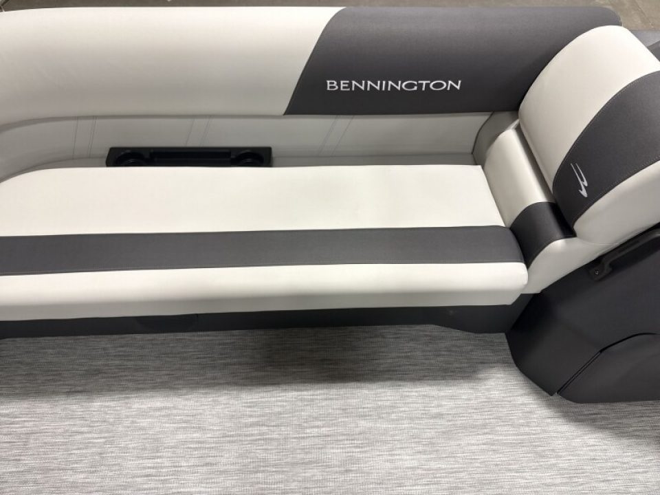 New 2026 Bennington 20 S Cruise Pontoon Boat