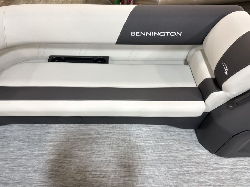 New 2026 Bennington 20 S Cruise Pontoon Boat