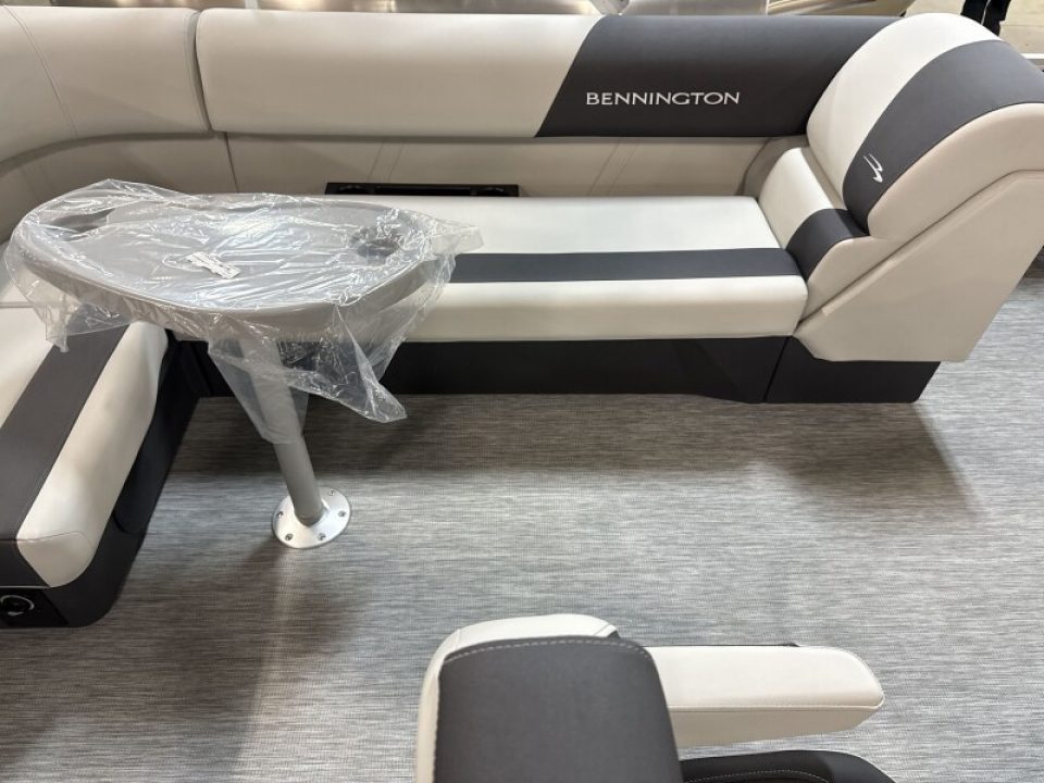 New 2026 Bennington 20 S Cruise Pontoon Boat