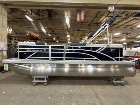 New 2026 Bennington 20 S Cruise Pontoon Boat