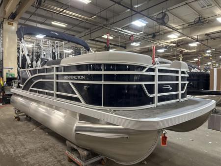 New 2026 Bennington 20 S Cruise Pontoon Boat