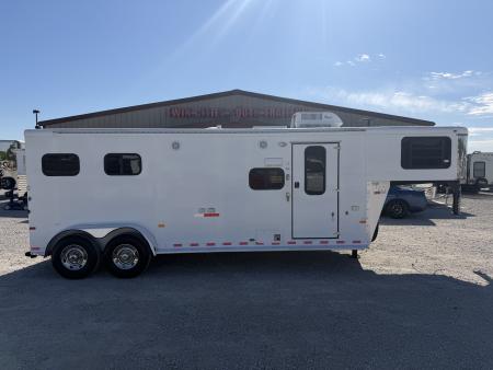 Used 2003 Sundowner 2 Horse Gooseneck Living Quarters Horse Trailer