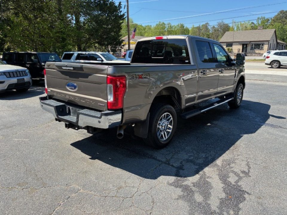Used 2018 Ford F-250 Lariat Truck