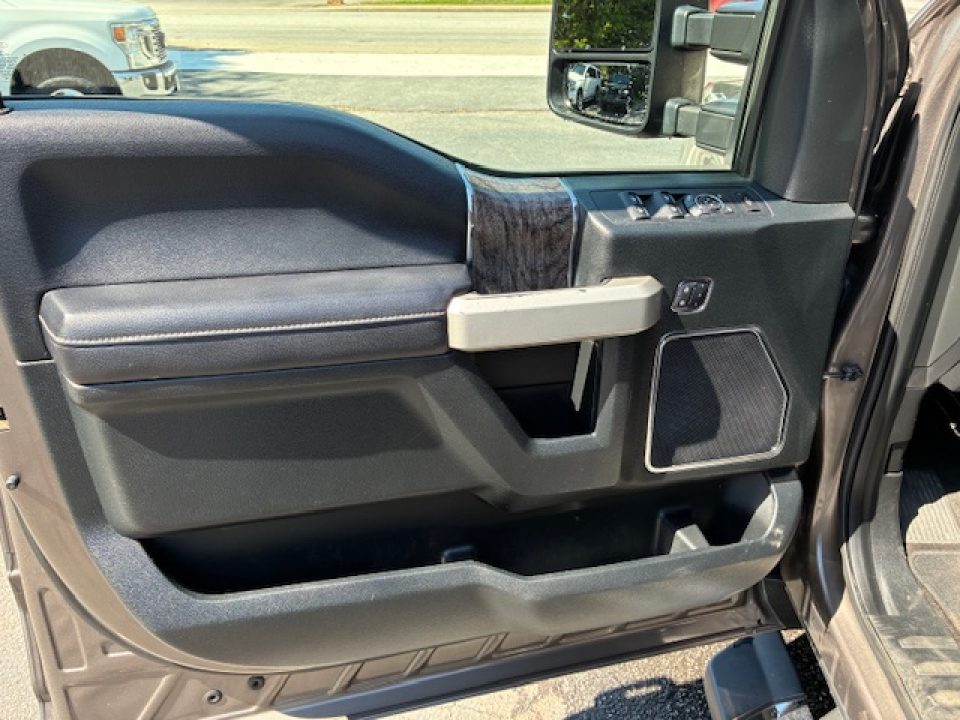 Used 2018 Ford F-250 Lariat Truck