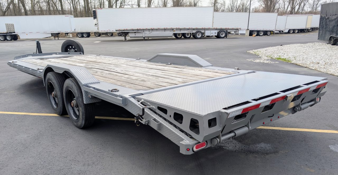 Used 2025 Diamond C Trailers (USED) LPX-210-14 Oak Deck 20K GVWR Equipment Trailer