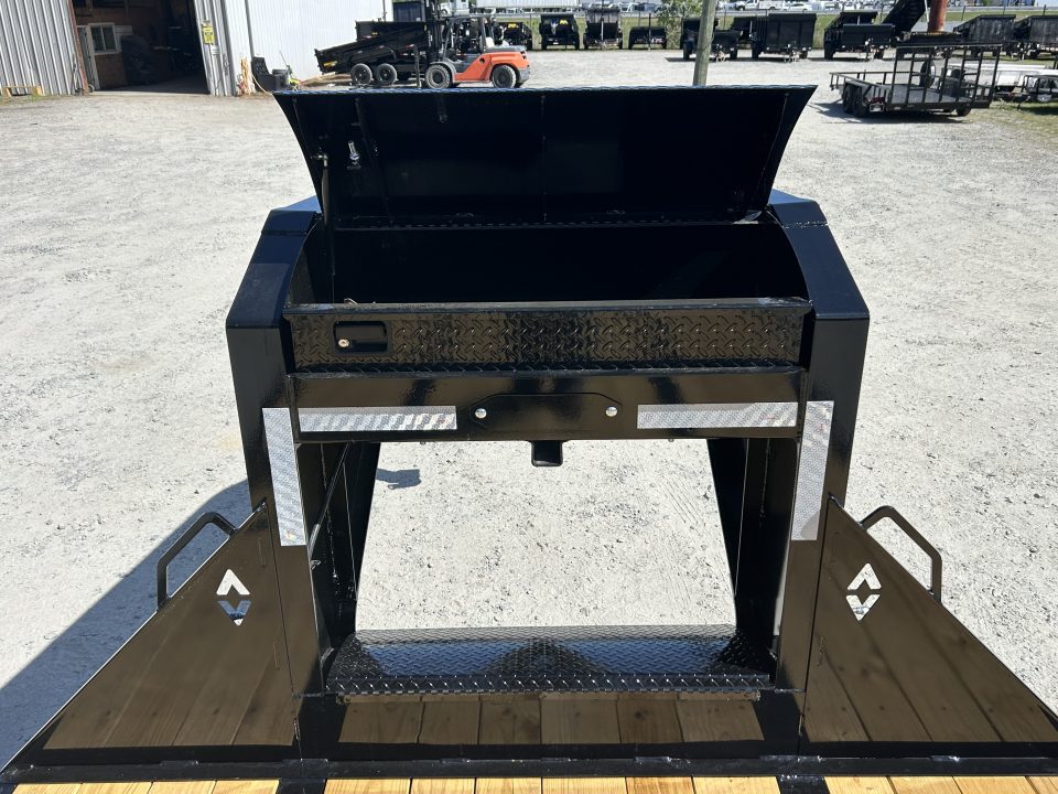 New 2026 Diamond C FMAX212 Gooseneck, Hydraulic Dovetail (35ft-23ftDeck+12ftDovetail) 17.5Tires
