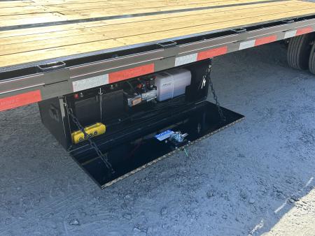 New 2026 Diamond C FMAX212 Gooseneck, Hydraulic Dovetail (35ft-23ftDeck+12ftDovetail) 17.5Tires