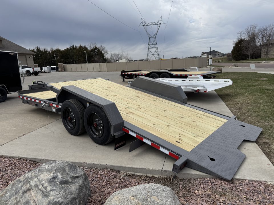 New 2026 Midsota TB-22 17.6k Tilt Trailer