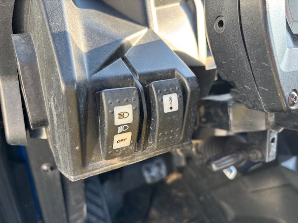 Used 2023 Can-Am COMMANDER XT700 Side by Side (Sport)