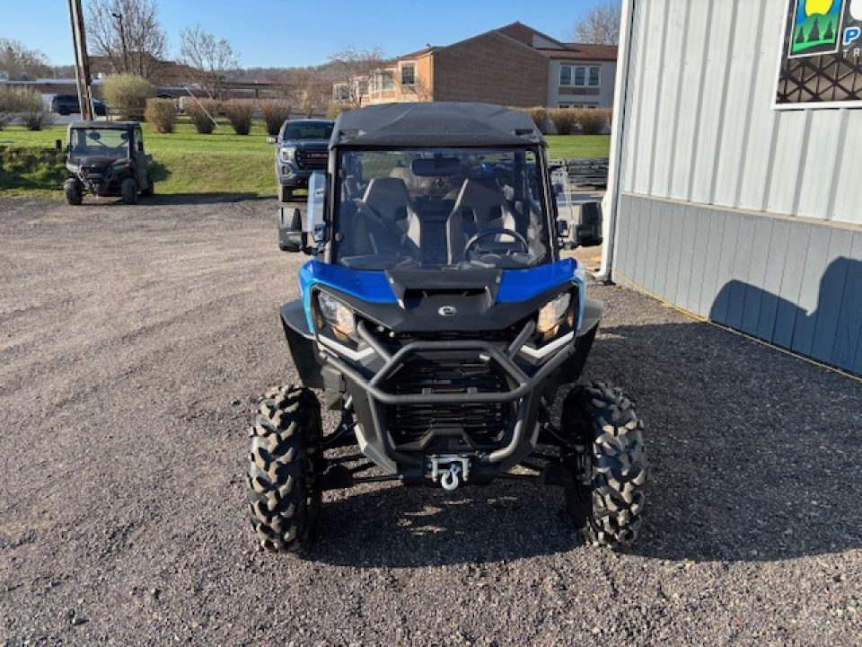 Used 2023 Can-Am COMMANDER XT700 Side by Side (Sport)