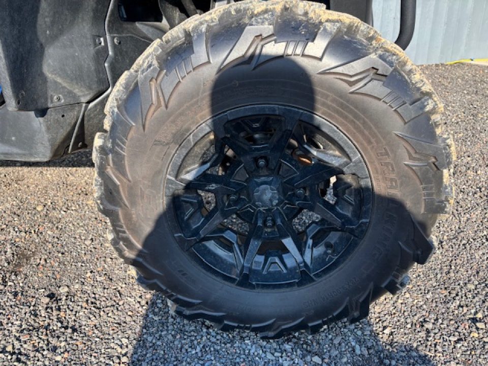 Used 2023 Can-Am COMMANDER XT700 Side by Side (Sport)