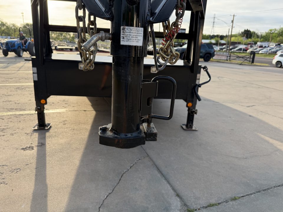 Used #327967 2024 LOAD TRAIL GC 22 X 83 TANDEM AXLE 14K GOOSENECK EQUIPMENT HAULER W/ SLIDE IN RAMPS