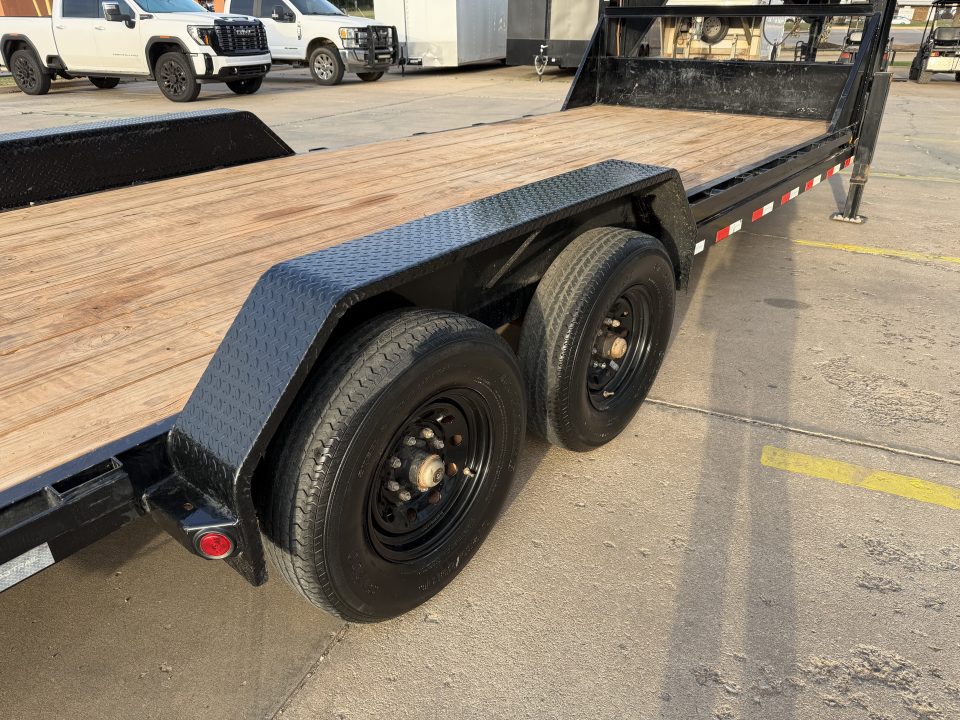 Used #327967 2024 LOAD TRAIL GC 22 X 83 TANDEM AXLE 14K GOOSENECK EQUIPMENT HAULER W/ SLIDE IN RAMPS