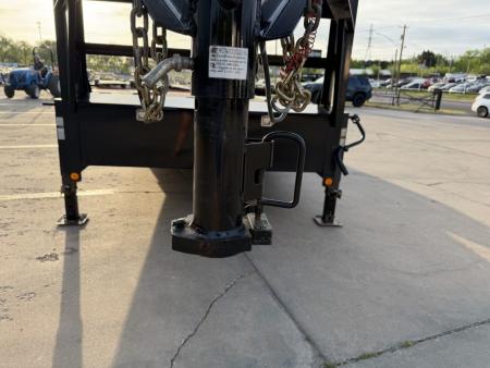 Used #327967 2024 LOAD TRAIL GC 22 X 83 TANDEM AXLE 14K GOOSENECK EQUIPMENT HAULER W/ SLIDE IN RAMPS