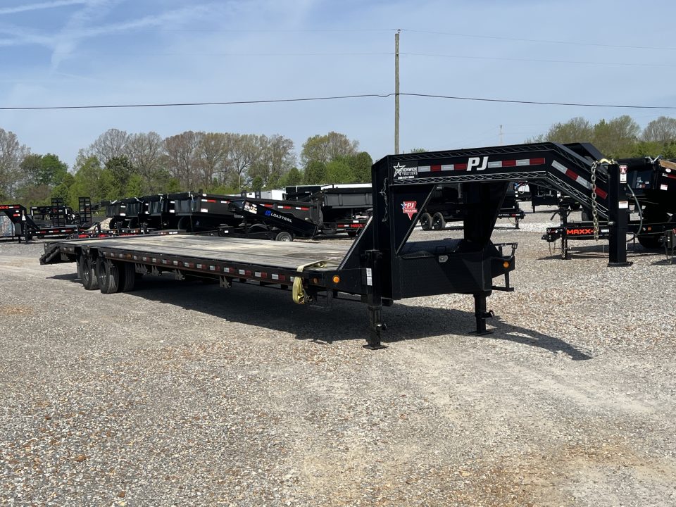 Used 2022 PJ Trailers 102"X40' 25k GVWR Gooseneck Flatbed Trailer