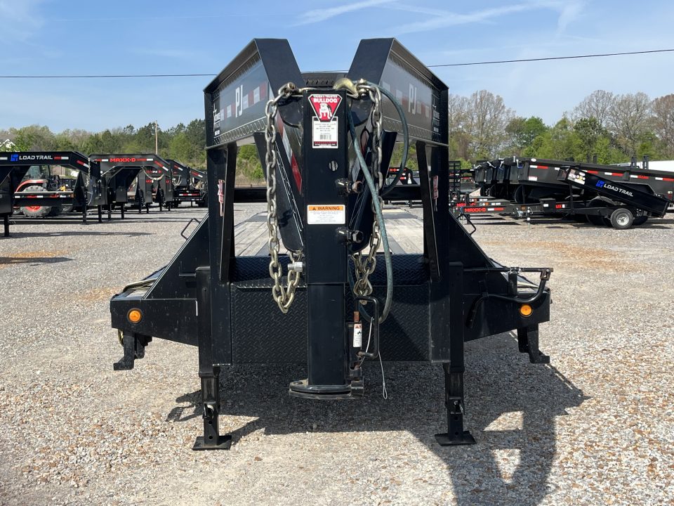 Used 2022 PJ Trailers 102"X40' 25k GVWR Gooseneck Flatbed Trailer