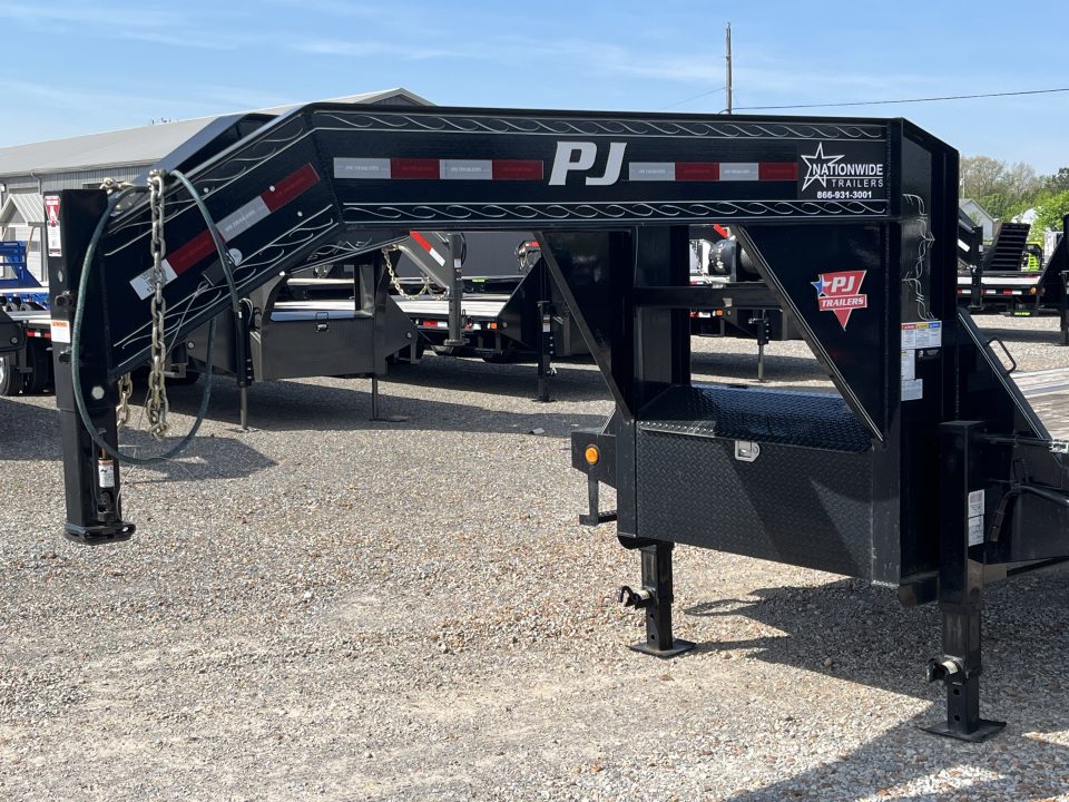 Used 2022 PJ Trailers 102"X40' 25k GVWR Gooseneck Flatbed Trailer