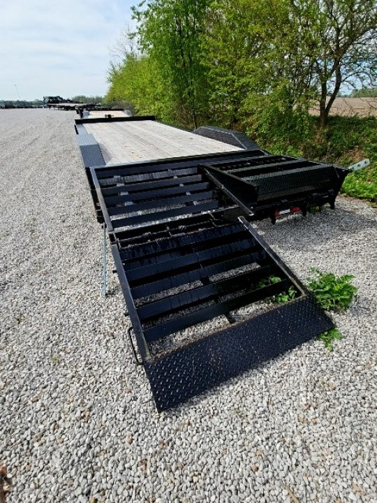 New 2025 MIDSOTA N-STWB22-176 Equipment Trailer