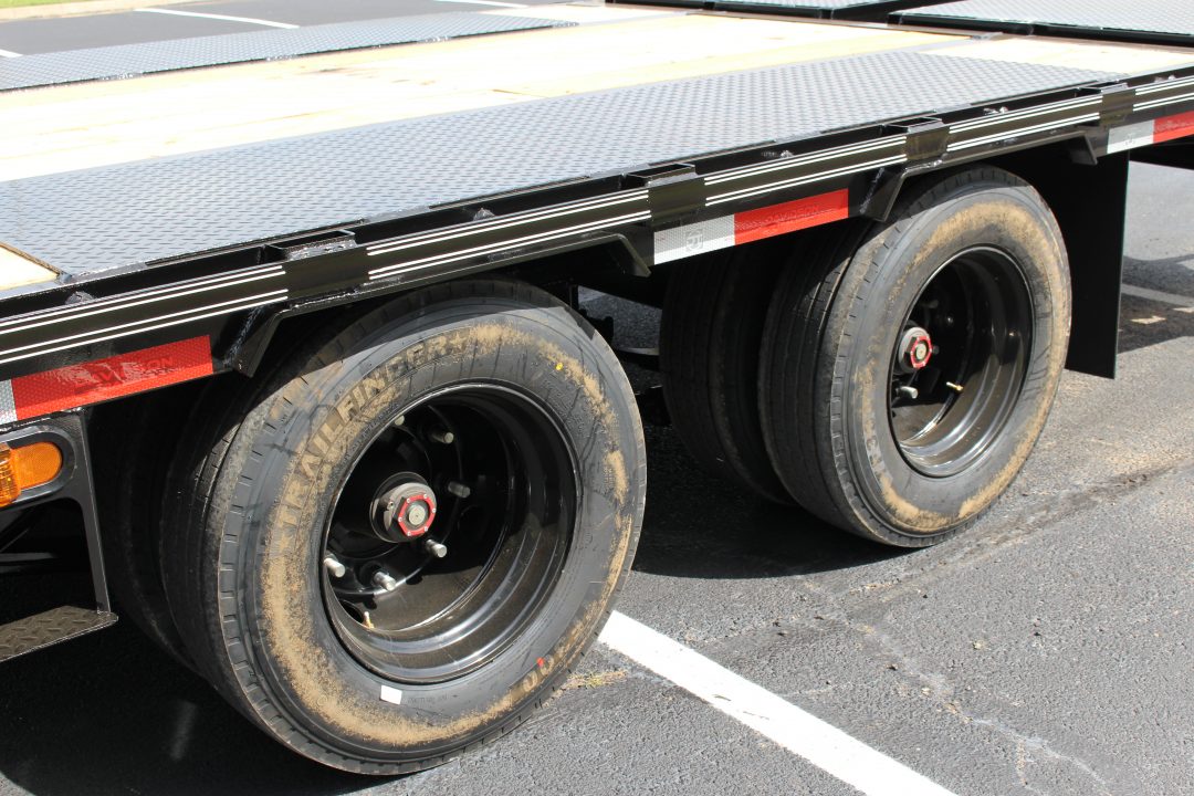 New 2026 Davidson Trailers 25+5 GN 16K DUAL TANDEM Deckover Trailer