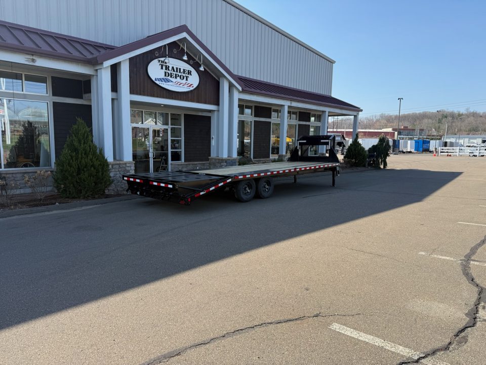 New SURE-TRAC 8'6" x 25' HEAVY DUTY LOW PROFILE DECKOVER TRAILER GOOSENECK 15K
