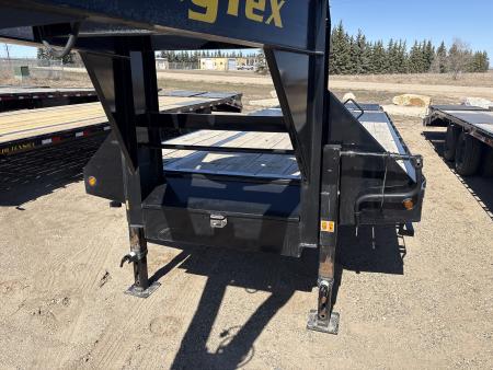 New 2022 Big Tex Trailers 22GN-20+5 Flatbed Trailer