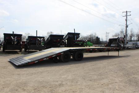 New 2026 MAXX-D YHX 36' Gooseneck Hydraulic Dovetail Trailer