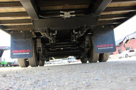 New 2026 MAXX-D YHX 36' Gooseneck Hydraulic Dovetail Trailer