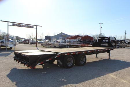 Used 2017 Load Trail 25' gooseneck Flatbed Trailer