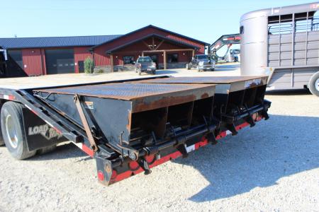 Used 2017 Load Trail 25' gooseneck Flatbed Trailer