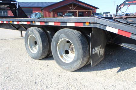Used 2017 Load Trail 25' gooseneck Flatbed Trailer